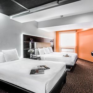 Premium King Room